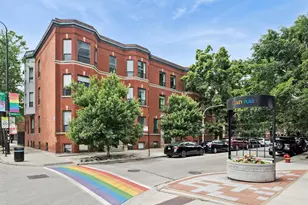 809 W Bradley Pl, Chicago, IL 60613 - Photo 1