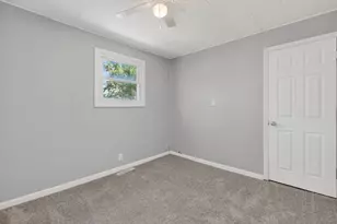 1607 S Joliet St, Joliet, IL 60436 - Photo 18