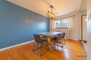 8142 W Lyons St, Niles, IL 60714 - Photo 6