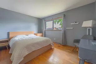 8142 W Lyons St, Niles, IL 60714 - Photo 18