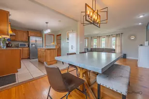 8142 W Lyons St, Niles, IL 60714 - Photo 8