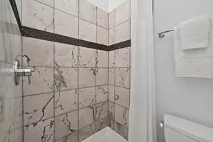 820 W Webster Ave, Chicago, IL 60614 - Photo 18