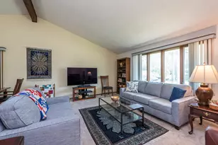 12674 W Crescent Ave, Waukegan, IL 60085 - Photo 2