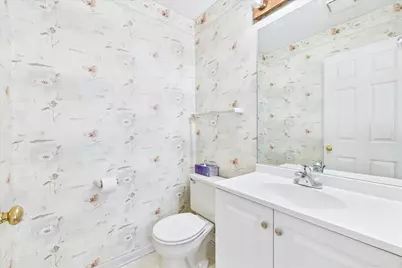 855 W Saratoga Circle, Island Lake, IL 60042 - Photo 8