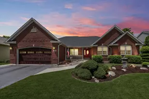 2231 Luther Lowell Ln, Sycamore, IL 60178 - Photo 2