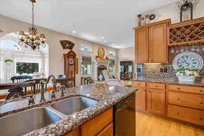 2231 Luther Lowell Lane, Sycamore, IL 60178 - Photo 24