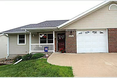 1117 6th Avenue #1, Fulton, IL 61252 - Photo 2