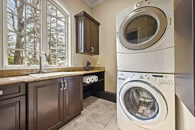 [Address not provided], Winnetka, IL 60093 - Photo 32
