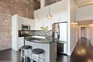 215 N Aberdeen St, Chicago, IL 60607 - Photo 8