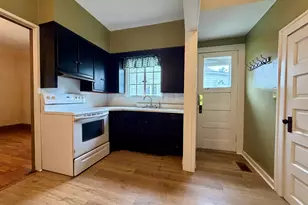 609 Dubois St, Lawrenceville, IL 62439 - Photo 12