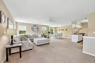 661 Stonegate Dr, Sycamore, IL 60178 - Photo 2