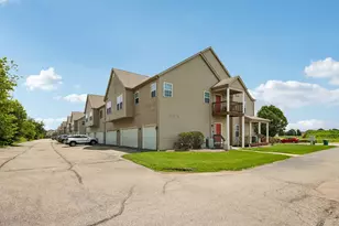 661 Stonegate Dr, Sycamore, IL 60178 - Photo 18