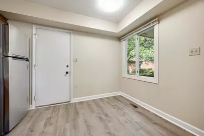 1525 Columbia Court, Elk Grove Village, IL 60007 - Photo 6