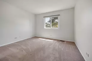 1525 Columbia Ct, Elk Grove Village, IL 60007 - Photo 18