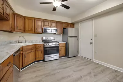 1525 Columbia Court, Elk Grove Village, IL 60007 - Photo 8