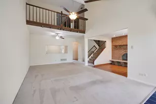 1525 Columbia Ct, Elk Grove Village, IL 60007 - Photo 10