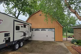 23041 Moline Rd, Sterling, IL 61081 - Photo 4