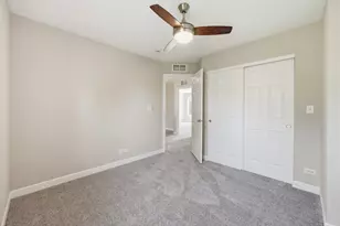 1103 Bartholdi Ct, Carol Stream, IL 60188 - Photo 30