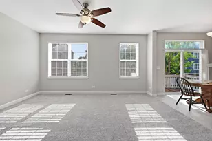 1103 Bartholdi Ct, Carol Stream, IL 60188 - Photo 10