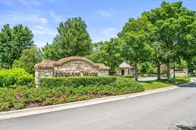 798 Richwood Avenue, Elgin, IL 60124 - Photo 26