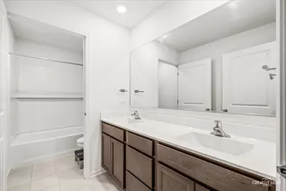 798 Richwood Avenue, Elgin, IL 60124 - Photo 16