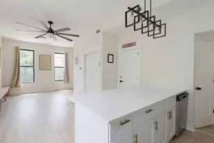 1322 W Ohio St, Chicago, IL 60642 - Photo 6