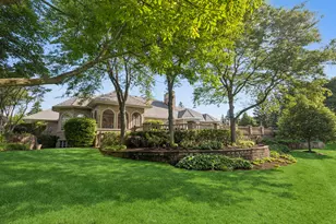 855 Jennifer Ct, Lake Forest, IL 60045 - Photo 8