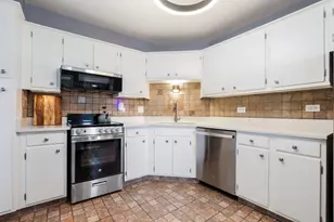 141 N La Grange Rd, La Grange, IL 60525 - Photo 10