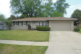 1130 Laurel Dr, Aurora, IL 60506 - Photo 1