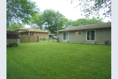 1130 Laurel Drive, Aurora, IL 60506 - Photo 2