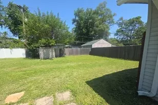 12 Circle Dr E, Montgomery, IL 60538 - Photo 10