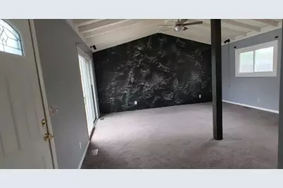 12 Circle Drive E, Montgomery, IL 60538 - Photo 2