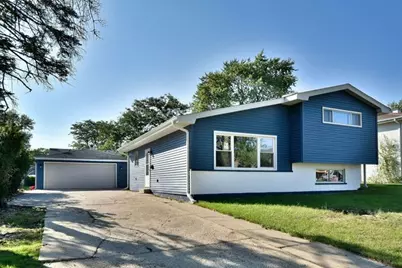 934 S Harvard Avenue, Addison, IL 60101 - Photo 1