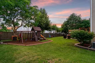 2067 Stephen St, Aurora, IL 60502 - Photo 30
