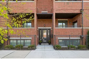 2505 W Potomac Ave, Chicago, IL 60622 - Photo 2