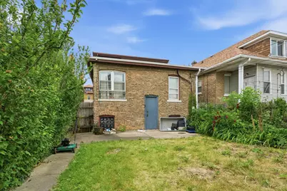 2409 S 61st Avenue, Cicero, IL 60804 - Photo 20