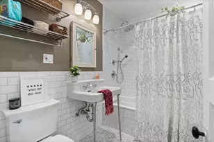 2241 W Foster Ave, Chicago, IL 60625 - Photo 16