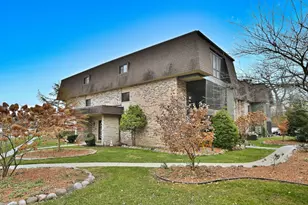 9176 S Rd, Palos Hills, IL 60465 - Photo 2
