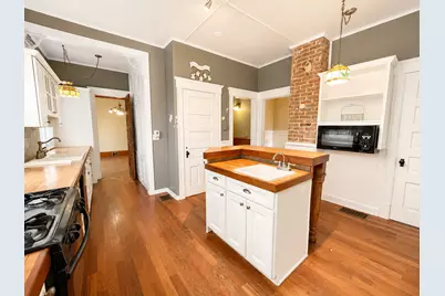 642 W Stephenson Street, Freeport, IL 61032 - Photo 10