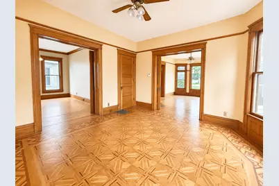 642 W Stephenson Street, Freeport, IL 61032 - Photo 8