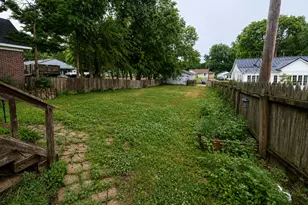 642 W Stephenson St, Freeport, IL 61032 - Photo 22