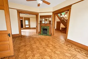 642 W Stephenson St, Freeport, IL 61032 - Photo 2