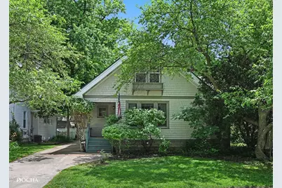 144 S Commonwealth Avenue, Aurora, IL 60506 - Photo 1