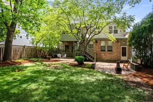 1405 Greenleaf St, Evanston, IL 60202 - Photo 10