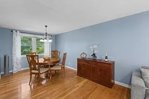 449 S Bennett Ave, Palatine, IL 60067 - Photo 8