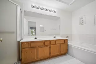 1568 N St Marks Pl, Palatine, IL 60067 - Photo 12