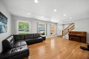 1660 Clavinia Ave, Deerfield, IL 60015 - Photo 10