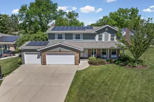 1660 Clavinia Ave, Deerfield, IL 60015 - Photo 4