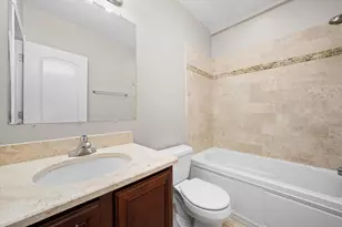 6300 N Rockwell St, Chicago, IL 60659 - Photo 20