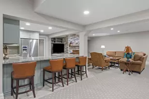1150 W Keswick Ln W, Lake Forest, IL 60045 - Photo 56